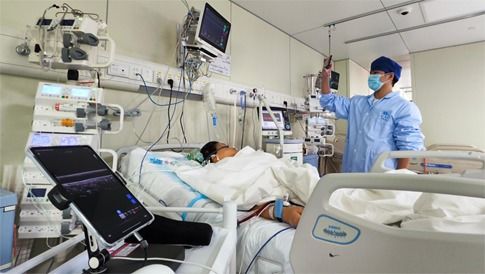 華科大團(tuán)隊(duì)突破性研發(fā)超聲無(wú)創(chuàng)連續(xù)血壓監(jiān)測(cè)設(shè)備，開(kāi)啟血壓監(jiān)測(cè)新時(shí)代